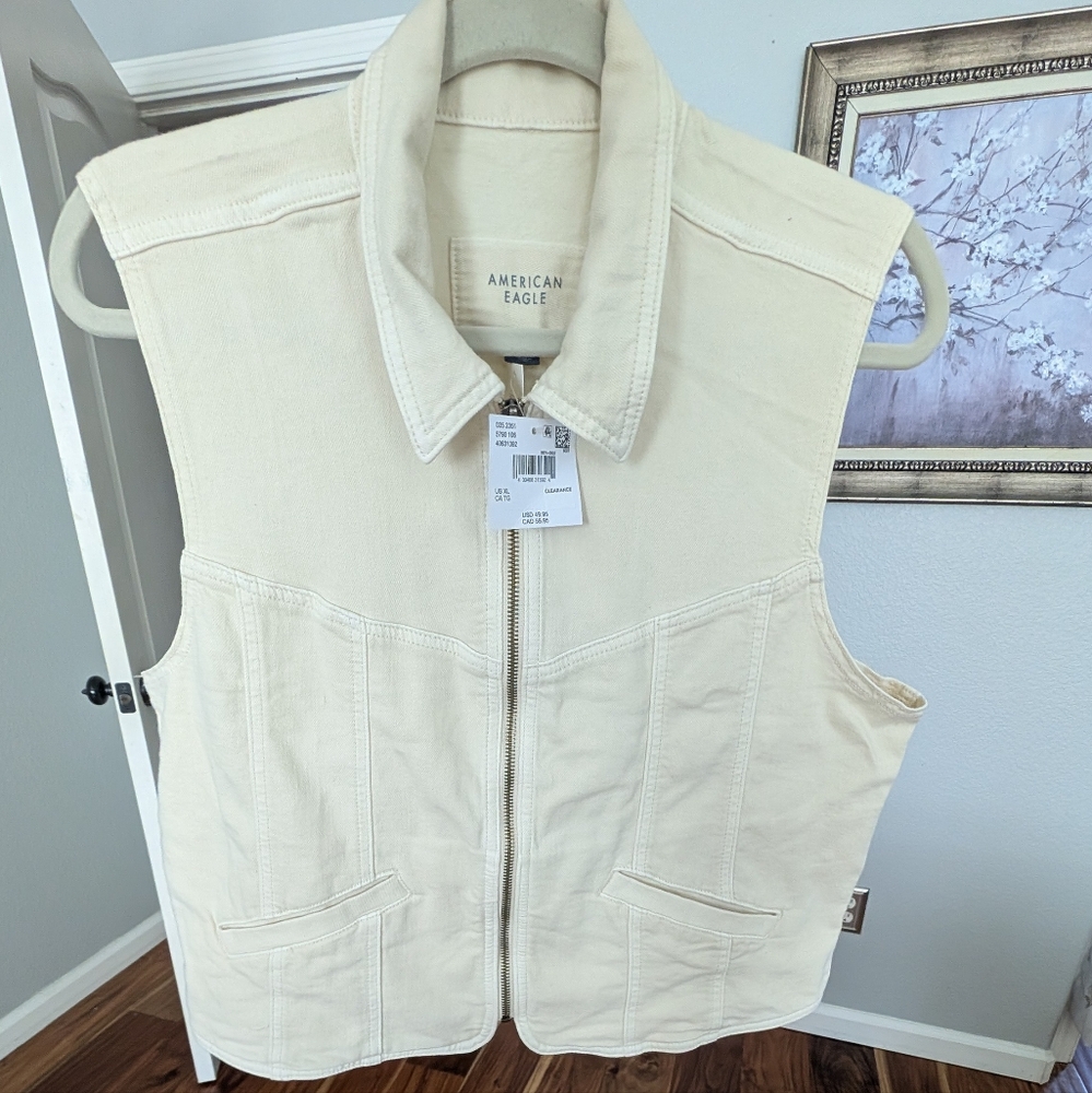 American Eagle Outfitters Zip Up Adjustable Sides Ivory Vest Size X Large Nwt